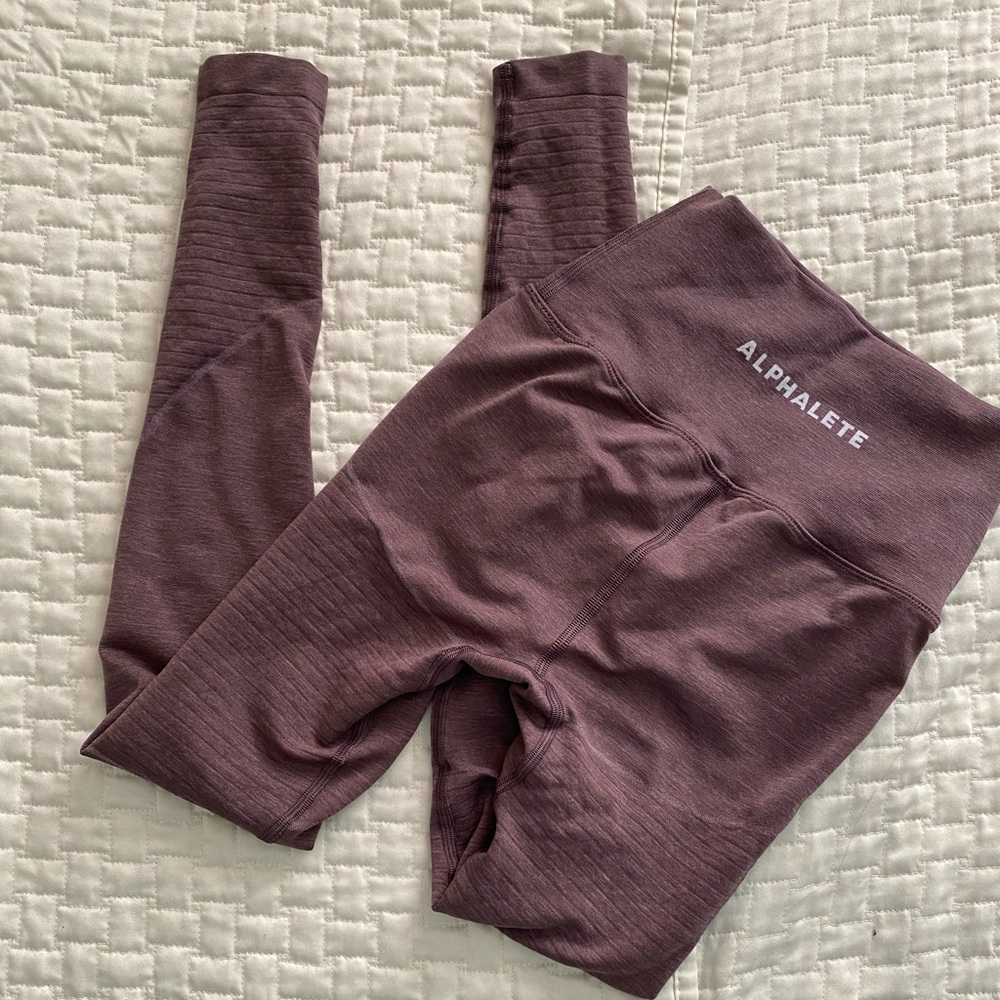 Alphalete leggings - Picture 3 of 3